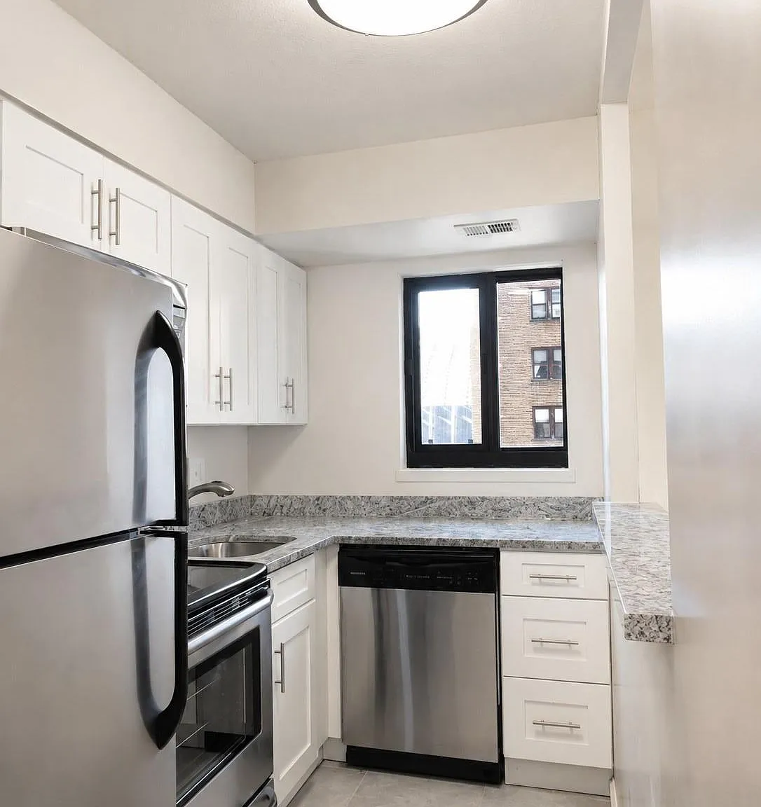 1 bed, 624 sqft, $1,995 — Photo 2