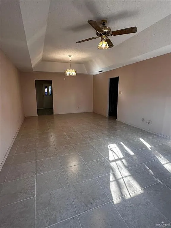 2 bed, 2.0 bath, 1272 sqft, $1,200 — Photo 3