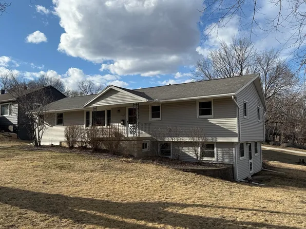 604 Plum St, Decorah, IA 52101