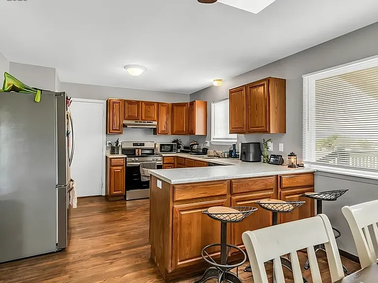 217 W Linden Ave — Photo 5