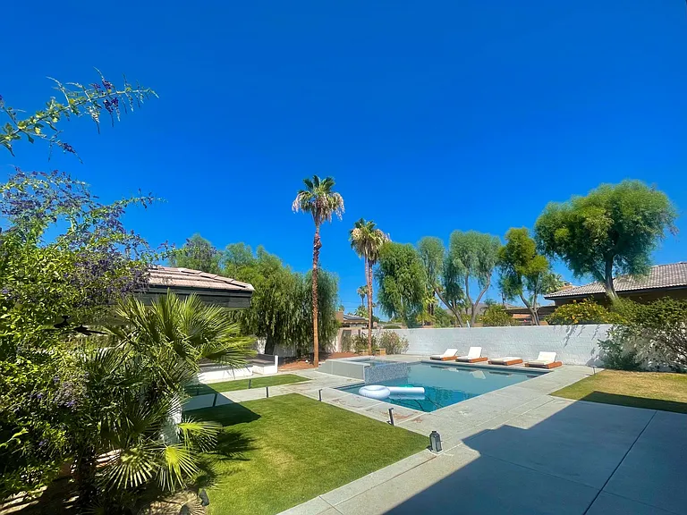 74280 Santa Ynez Ave — Photo 2