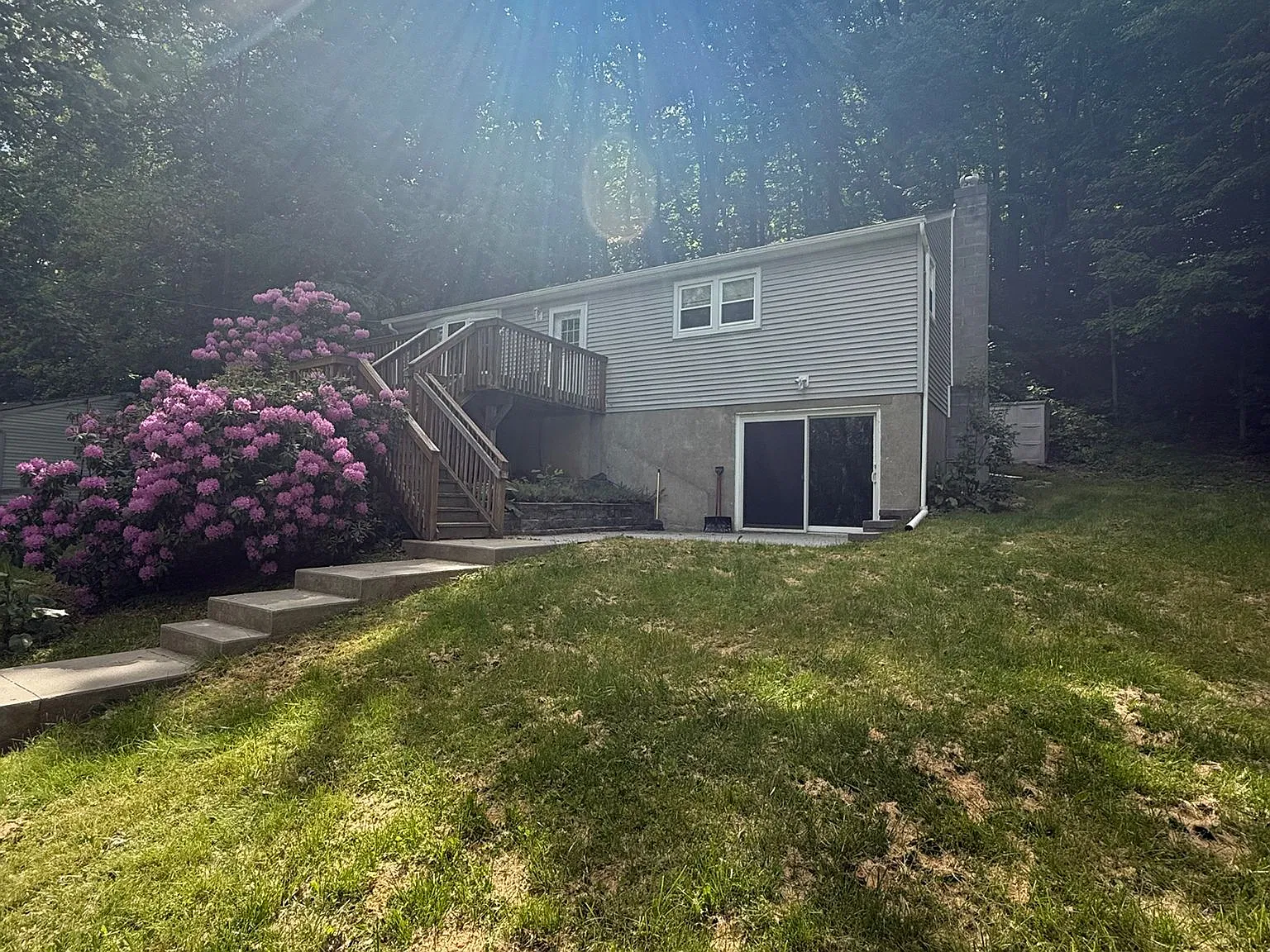 4 bed, 1824 sqft, $3,200 — Photo 2