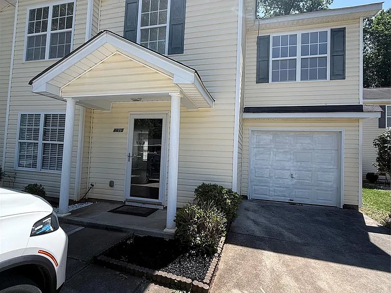 4615 Willard St — Photo 2