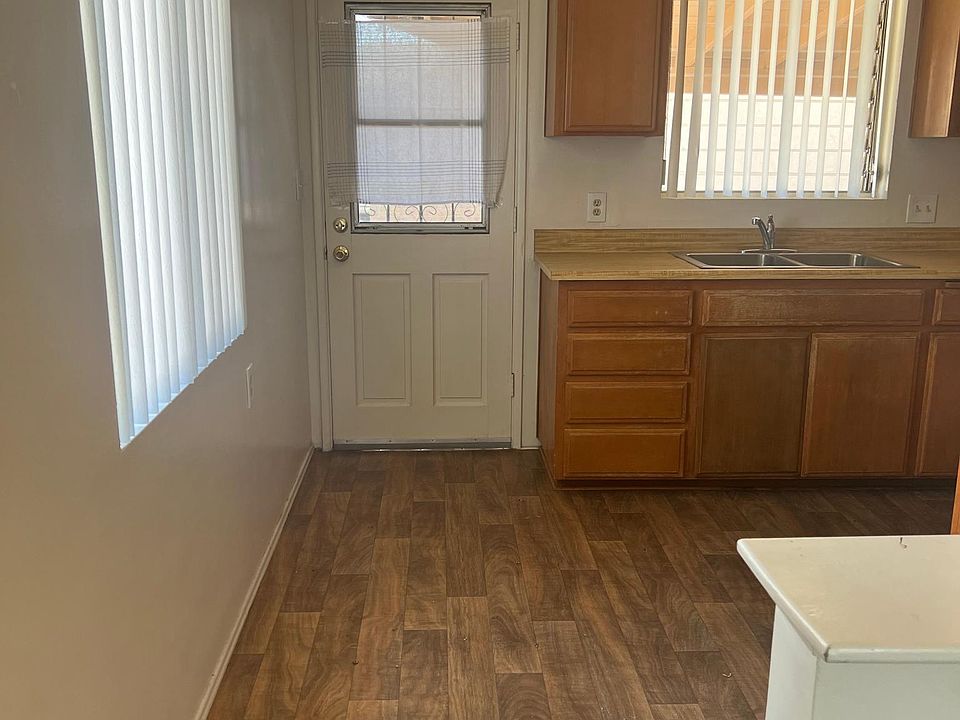 1st image of 1157 Persimmon Ave