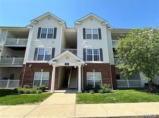 33 Kassebaum Ln APT 303, Saint Louis, MO 63129