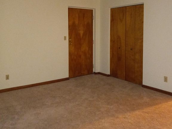 3rd image of 1487 Meriline St #1