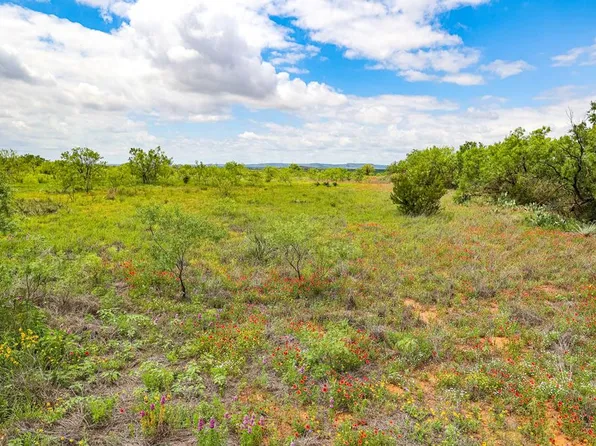 8968 N Highway 208, Robert Lee, TX 76945