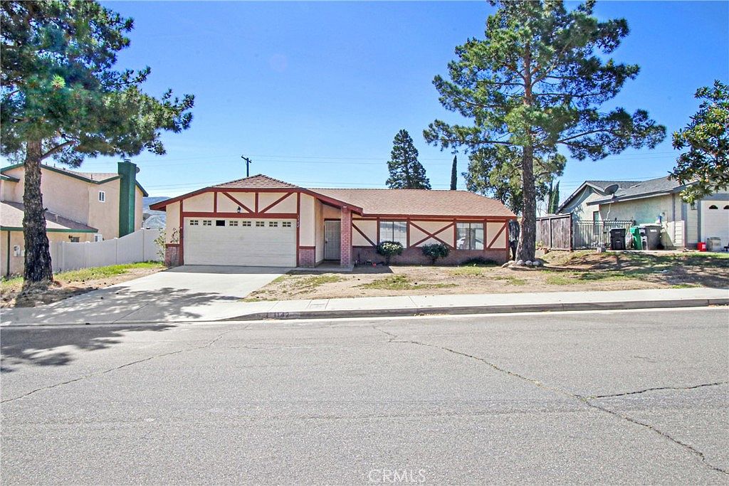 1142 W King St, Banning CA - Owner Finance Home