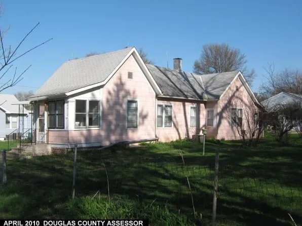 6812 Mayberry St, Omaha, NE 68106