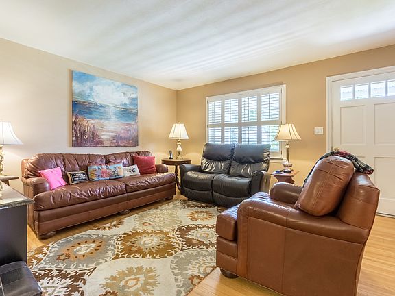 4th image of 714 Shady Dr