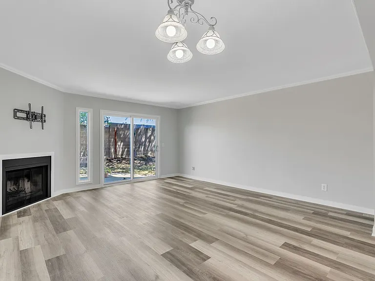 362 Tabor Ave — Photo 6
