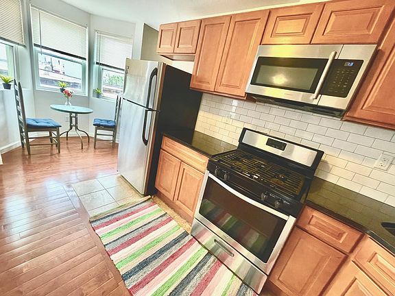 2nd image of 1701 S 19th St Floor 3