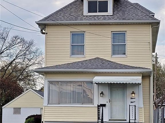 2nd image of 1515 Park Ave