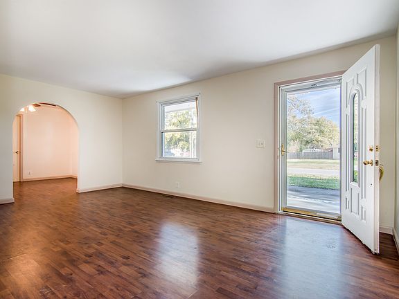 5th image of 6201 Lee Ave