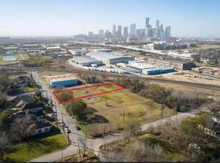 2295 Harrington St, Houston, TX 77026