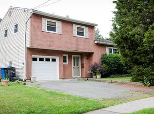 63 Frieda Ln, Colonia, NJ 07067