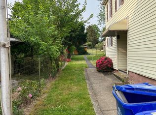 141 W Franklin St, Womelsdorf, PA