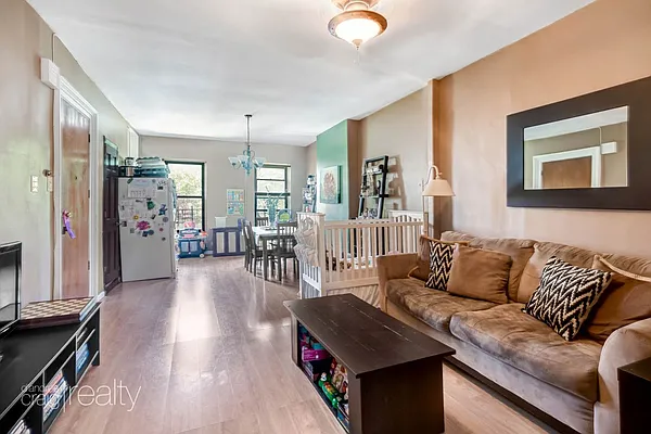 Rented by D'Andrea Craig Realty | media 11