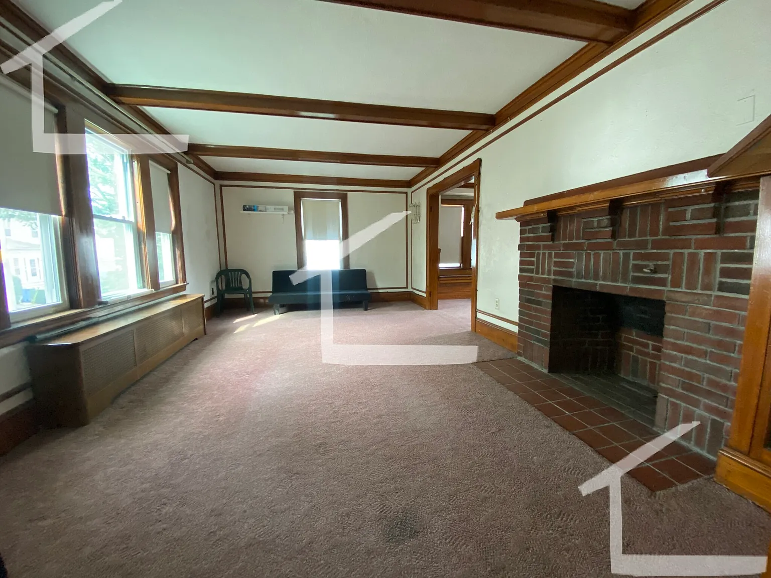 4 bed, 2.0 bath, $4,500 — Photo 1