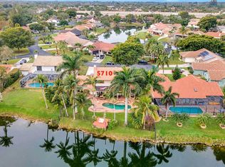 5710 Meadhaven St, Davie, FL 33331