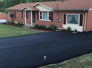 213 Gardendale Dr, Columbia, TN 38401