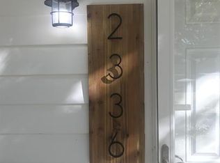 2336 SW Burnett Rd, Topeka, KS 66614