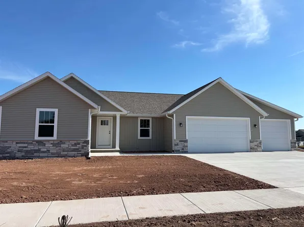 1764 Legacy Ln, Neenah, WI 54956