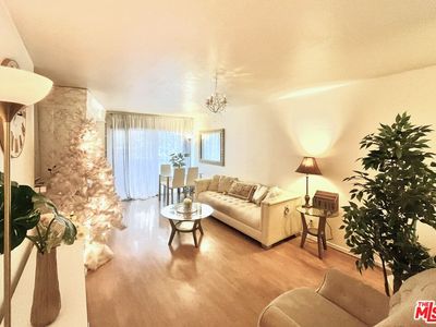 5950 Canterbury Dr APT C211, Culver City, CA, 90230