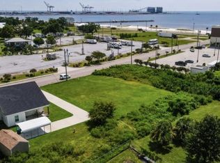 611 Broad Ave, Gulfport, MS 39501