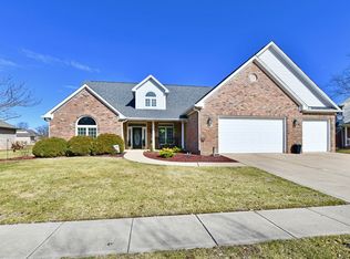 2080 Fairway Lakes Dr, Franklin, IN 46131