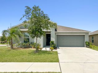 902 Zone Tailed Hawk Pl, Ruskin, FL 33570