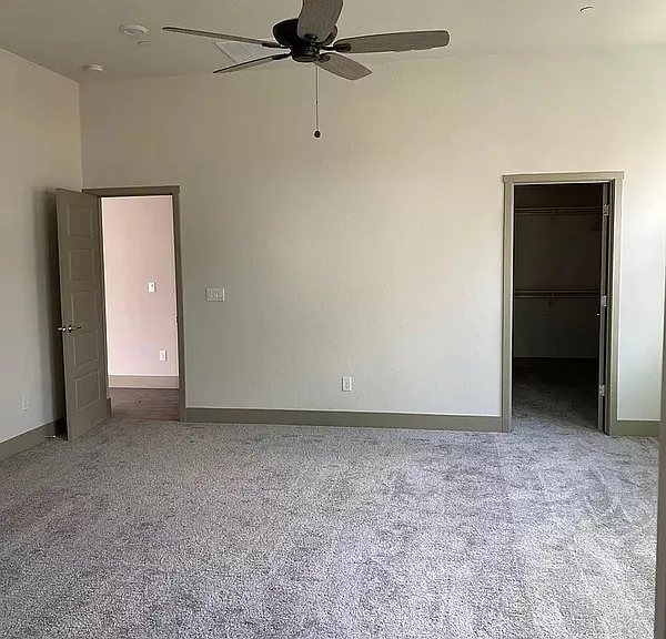 2467 Valverde Dr — Photo 23