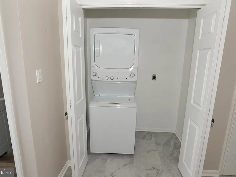 311 Willowbrook Ct — Photo 14