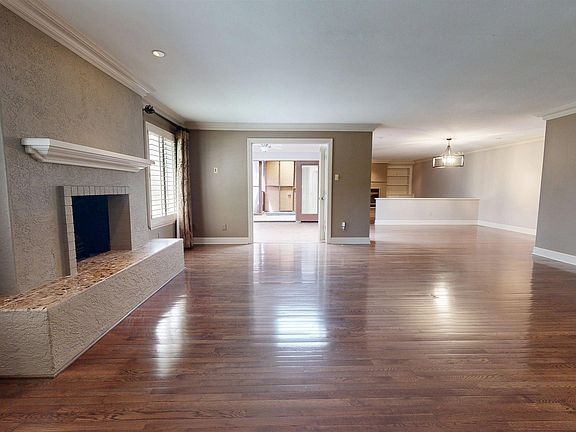 4th image of 317 Sherrill Ln Unit 17
