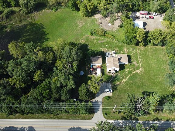 3rd image of 24826 W Miller Rd
