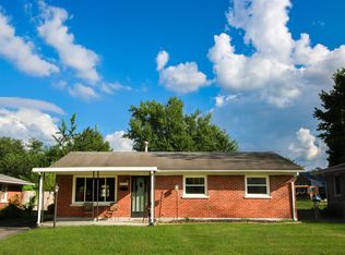 1976 Greenleaf Dr, Lexington, KY 40505