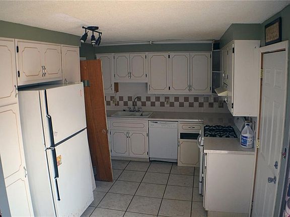 2nd image of 4311 Bennington Blvd #2-H