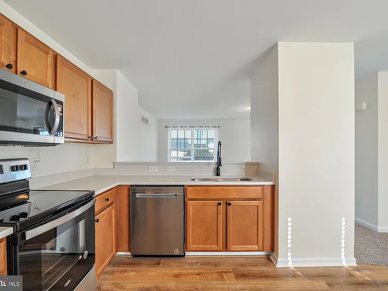 311 Paradee Dr — Photo 5
