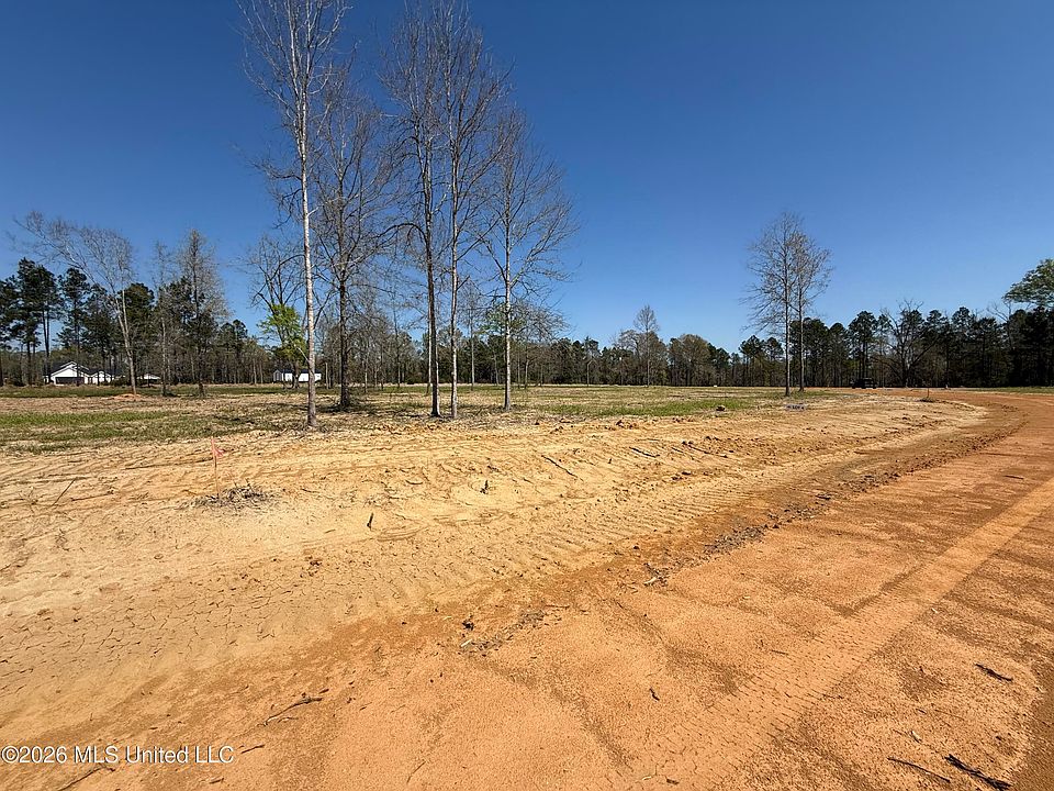 1st image of 4 Oakley Ln