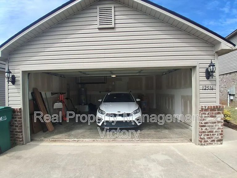 12516 Waterbury Way — Photo 11