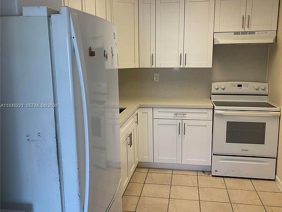 5th image of 1325 W 68th St APT 221