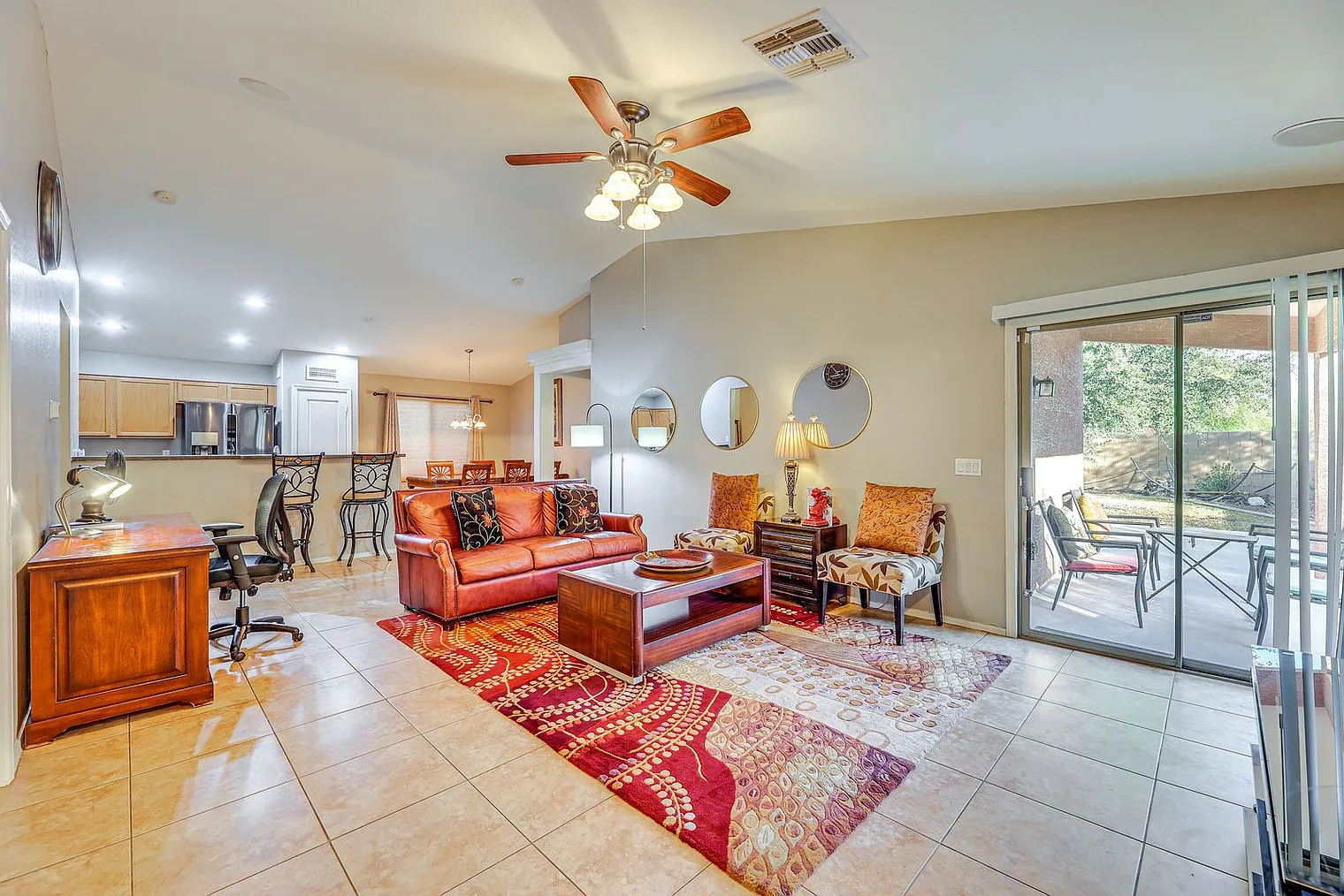 4 bed, 2.0 bath, 1517 sqft, $4,257 — Photo 3