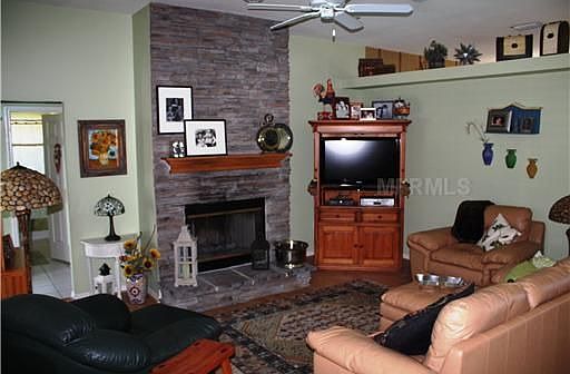 4th image of 1425 Bent Bow Ct