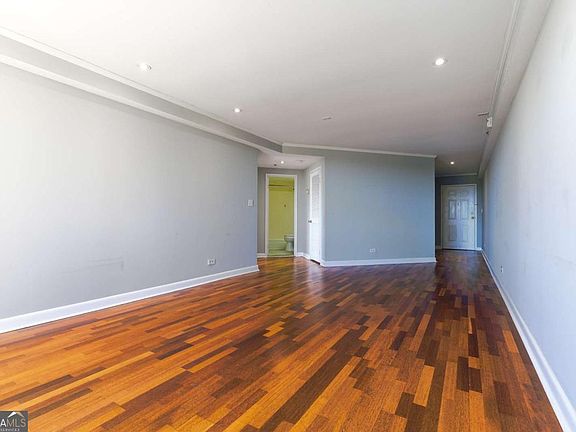 3rd image of 1501 Clairmont Rd APT 1216
