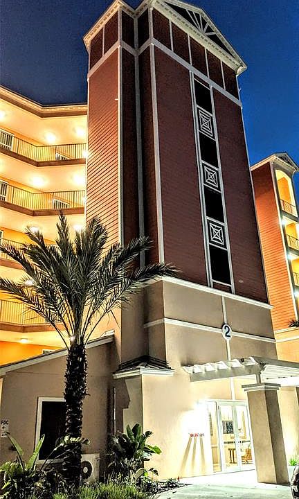 1st image of 2 N Riverwalk Dr #407