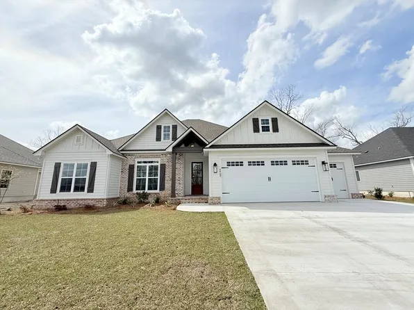 4969 Hatfield Cir, Hahira, GA 31632