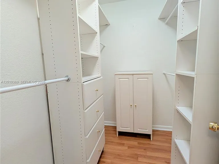 1900 Diana Dr #3E — Photo 31