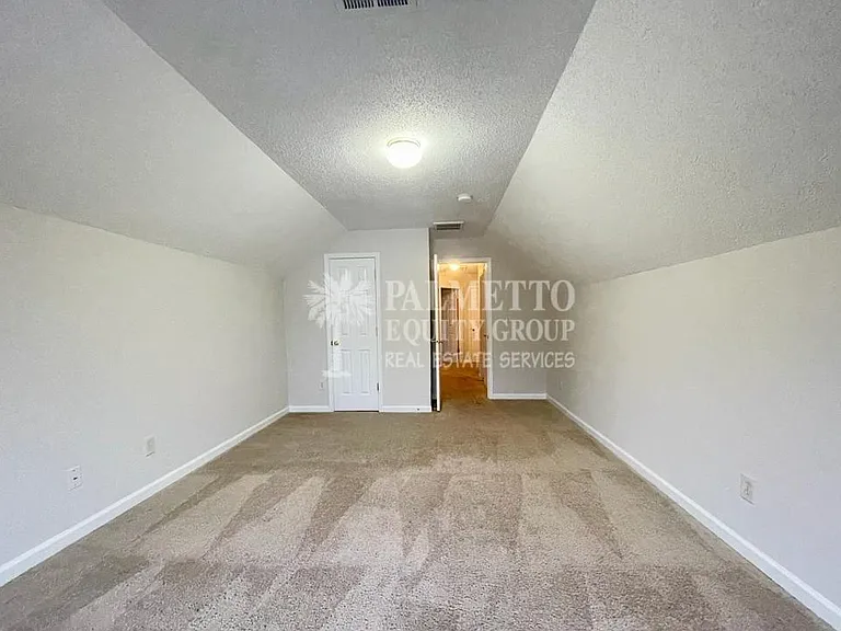 5715 River Glen Dr — Photo 9