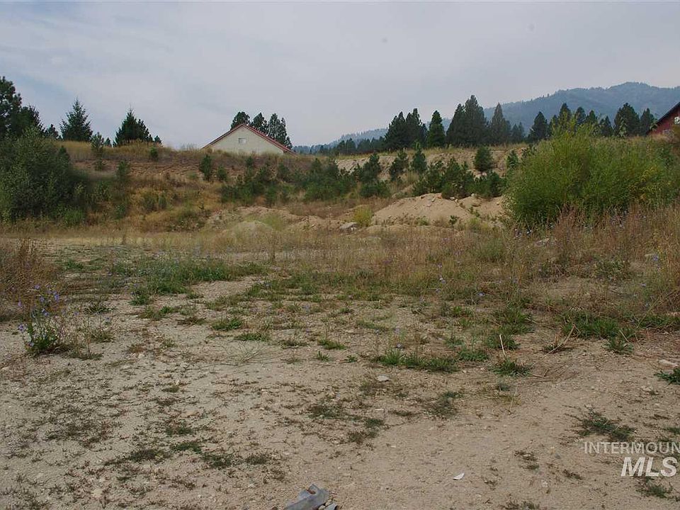 2nd image of L-4 S Middlefork Rd