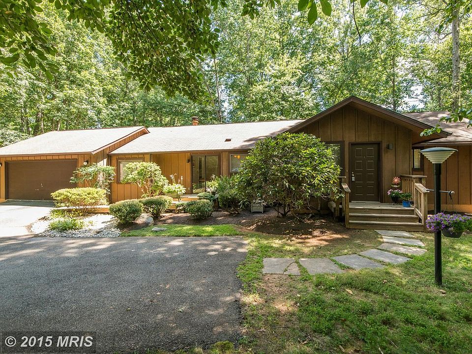 Gorgeous Contemporary Facade